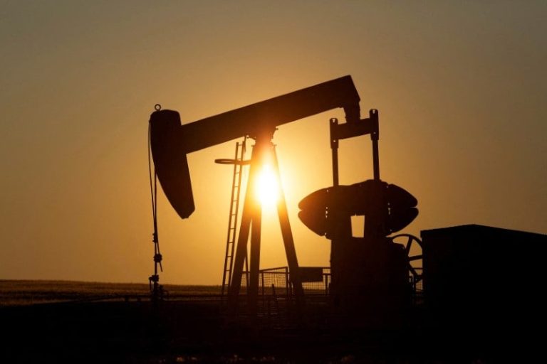 El precio del petróleo abrió al alza y vuelve a superar los 100 dólares por barril
