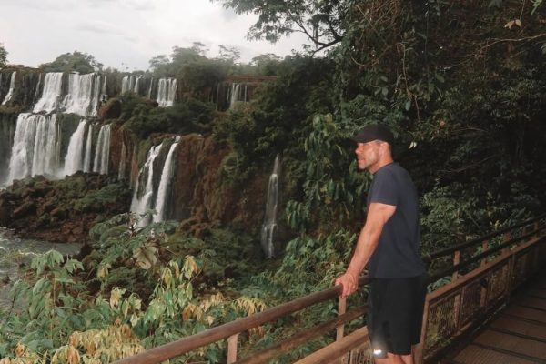 El recorrido de Carla Pereyra y Cholo Simeone por las Cataratas: fotos, familia y reflexiones sobre la naturaleza