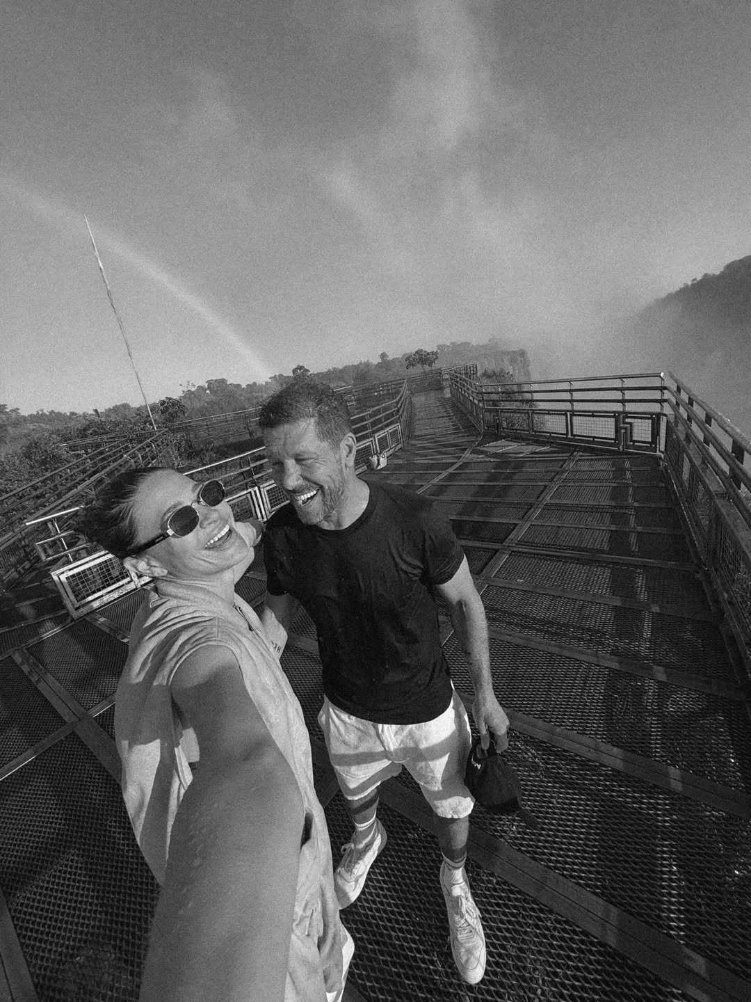 La felicidad y la emoción por estar en las Cataratas no frenó a pesar de estar mojados 