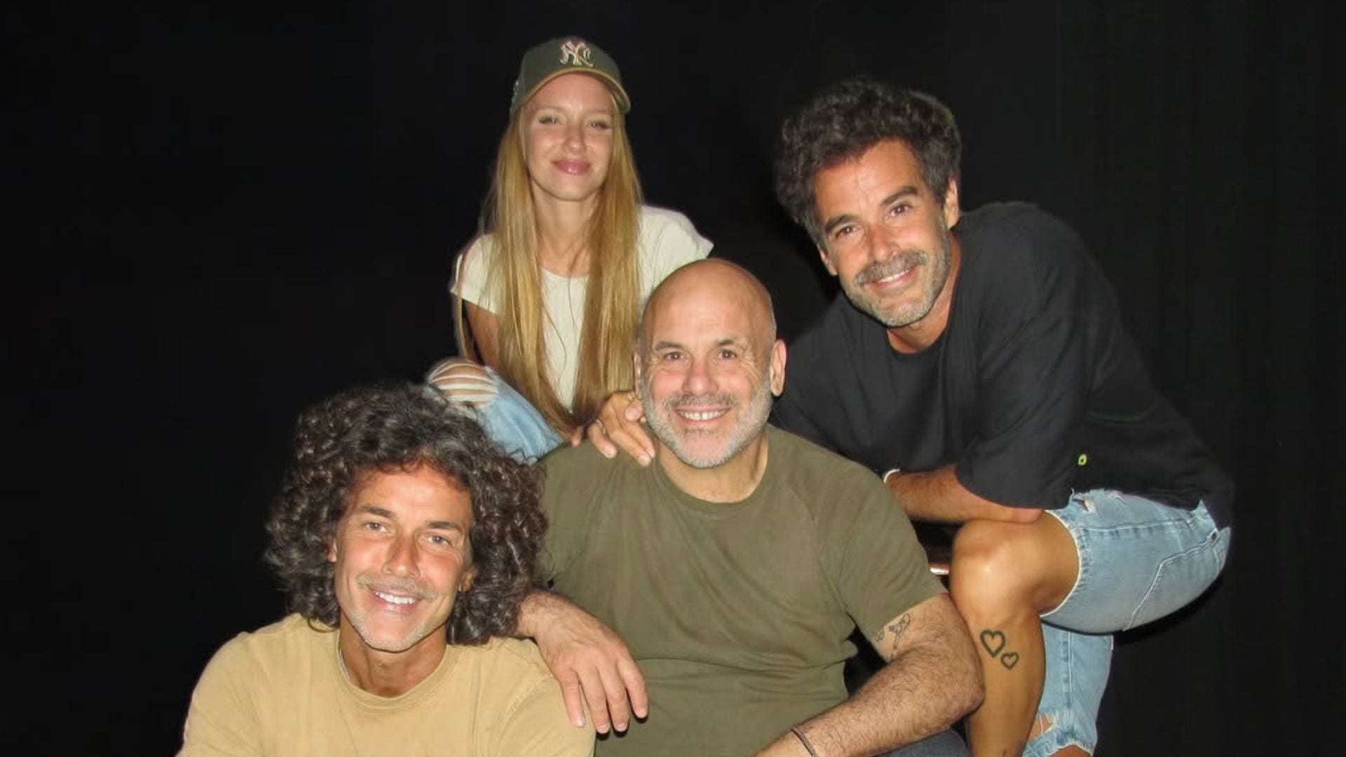 Luego de una exitosa temporada en Carlos Paz, el actor le expresó sus agradecimiento a su esposa y compañeros de elenco (Instagram)