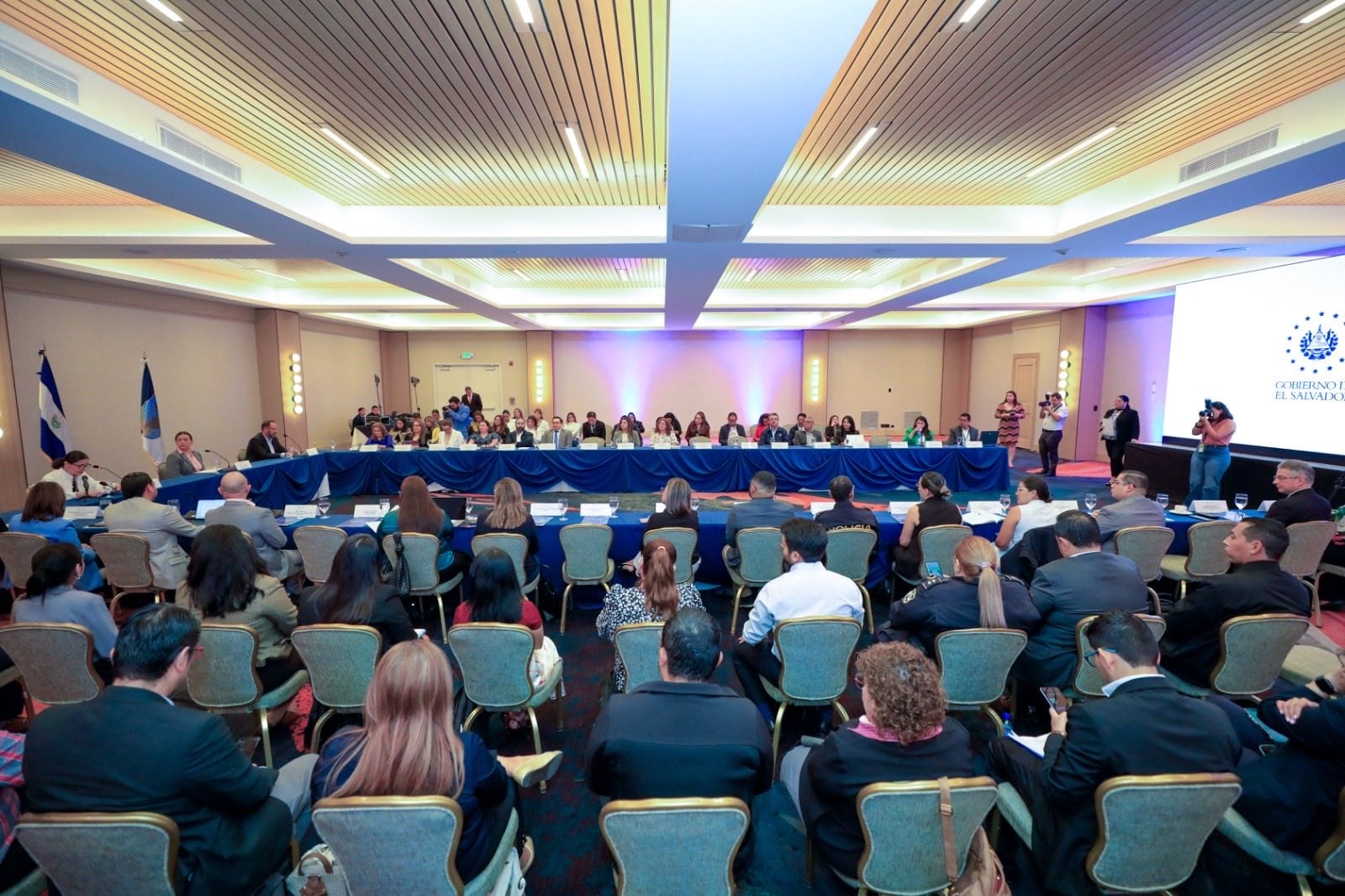 El Plan de Reintegración integra a más de 50 actores de sectores públicos, privados e internacionales para mejorar la inclusión de los retornados. /(Redes de Patricia Godinez)