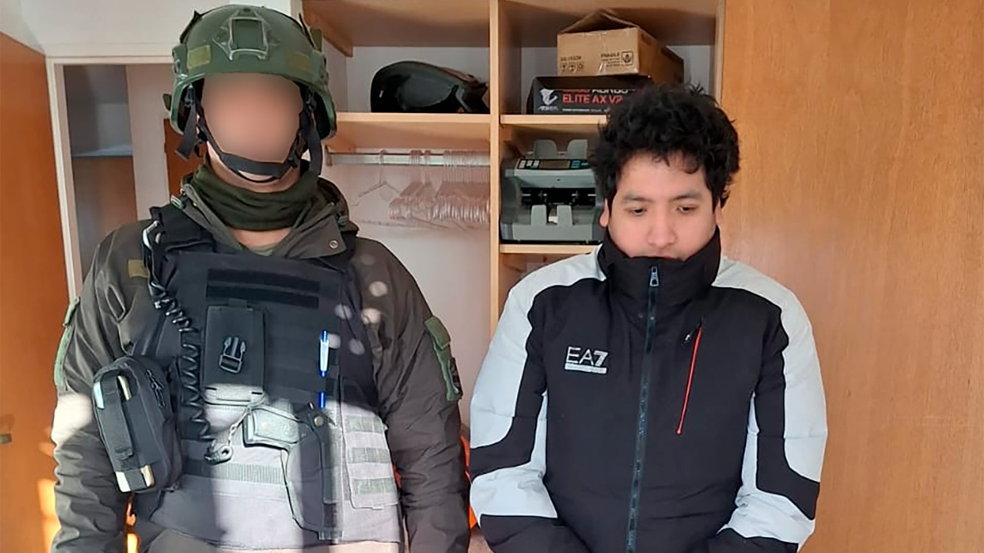 Steven Villanueva al ser detenido por Gendarmería