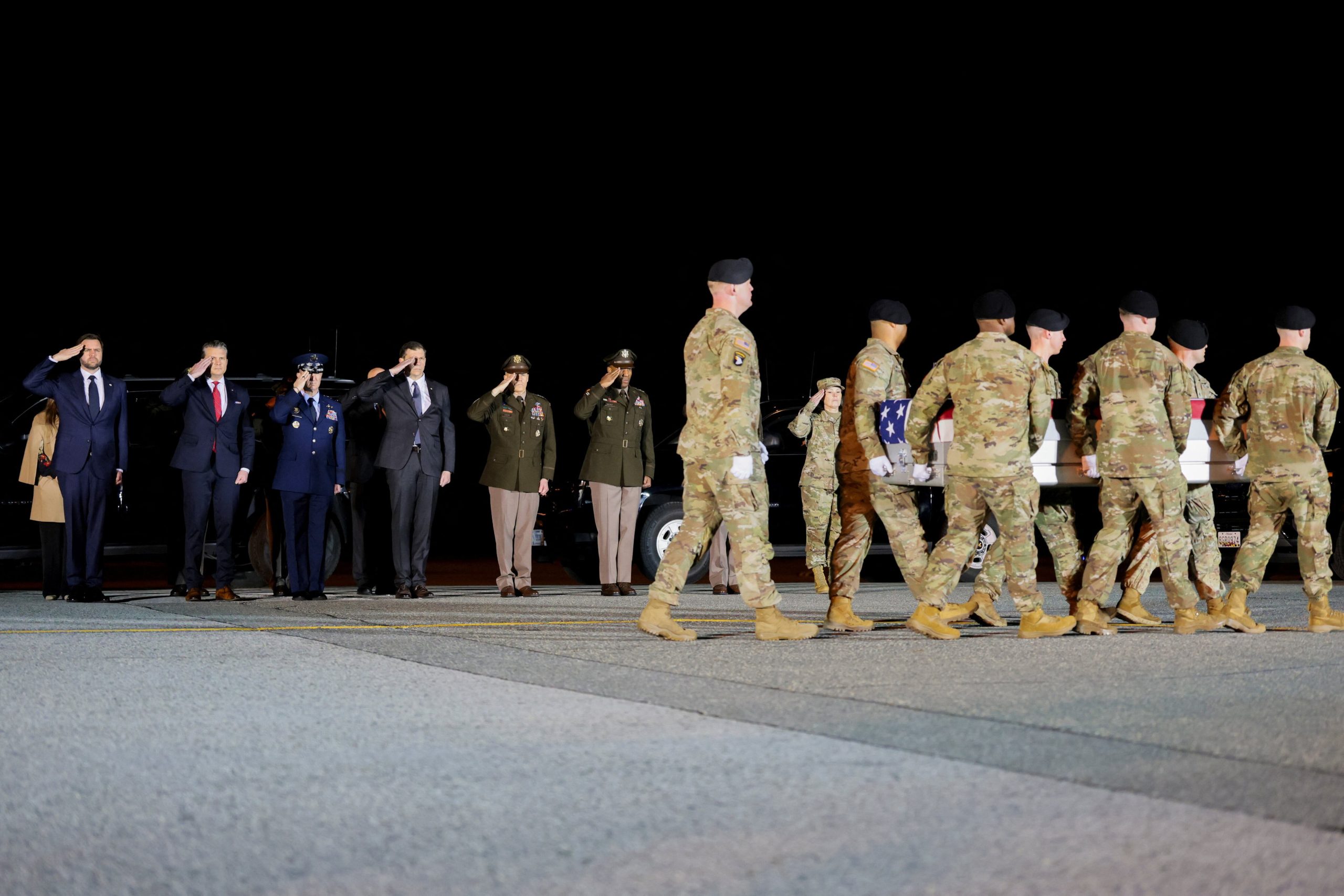 EN VIVO: Trump advirtió que el régimen de Irán será golpeado “20 veces más fuerte” si bloquea el paso de petróleo por el Estrecho de Ormuz