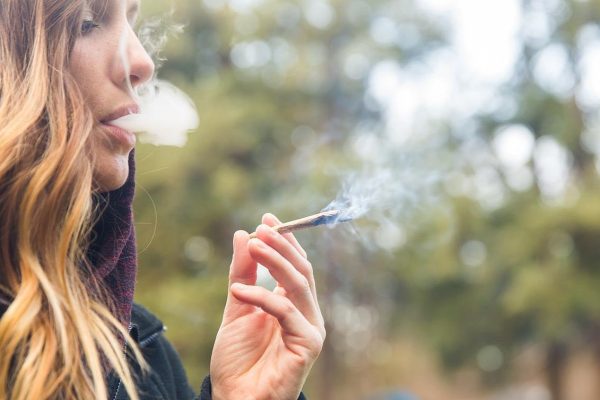 Estudio vincula aumento del consumo de cannabis con mala salud mental