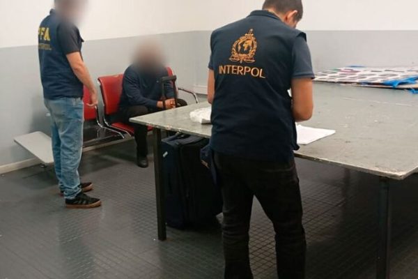 Extraditaron desde Suiza a un dominicano que era buscado en Argentina por contrabando de drogas