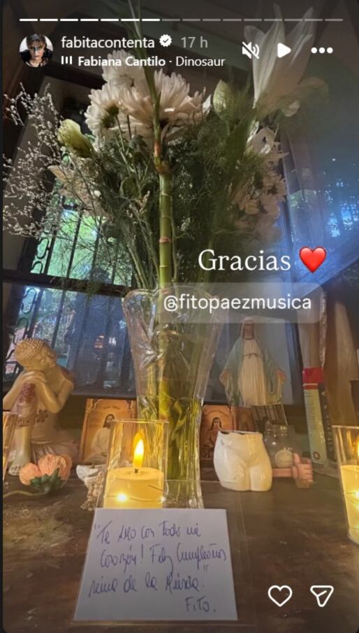 Fabiana Cantilo compartió en redes sociales el emotivo regalo de cumpleaños que recibió de Fito Páez: un ramo de flores y una sentida dedicatoria escrita a mano.