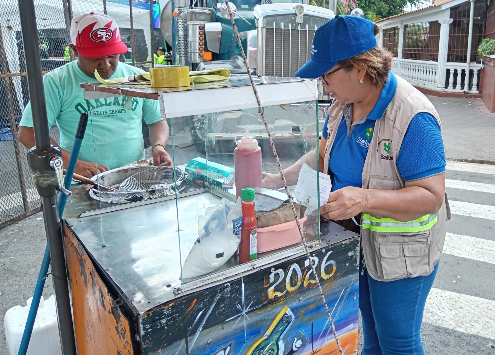 Inspectores del Minsa deben portar carné institucional vigente y emitir un acta de inspección sanitaria durante cada visita. Cortesía Minsa