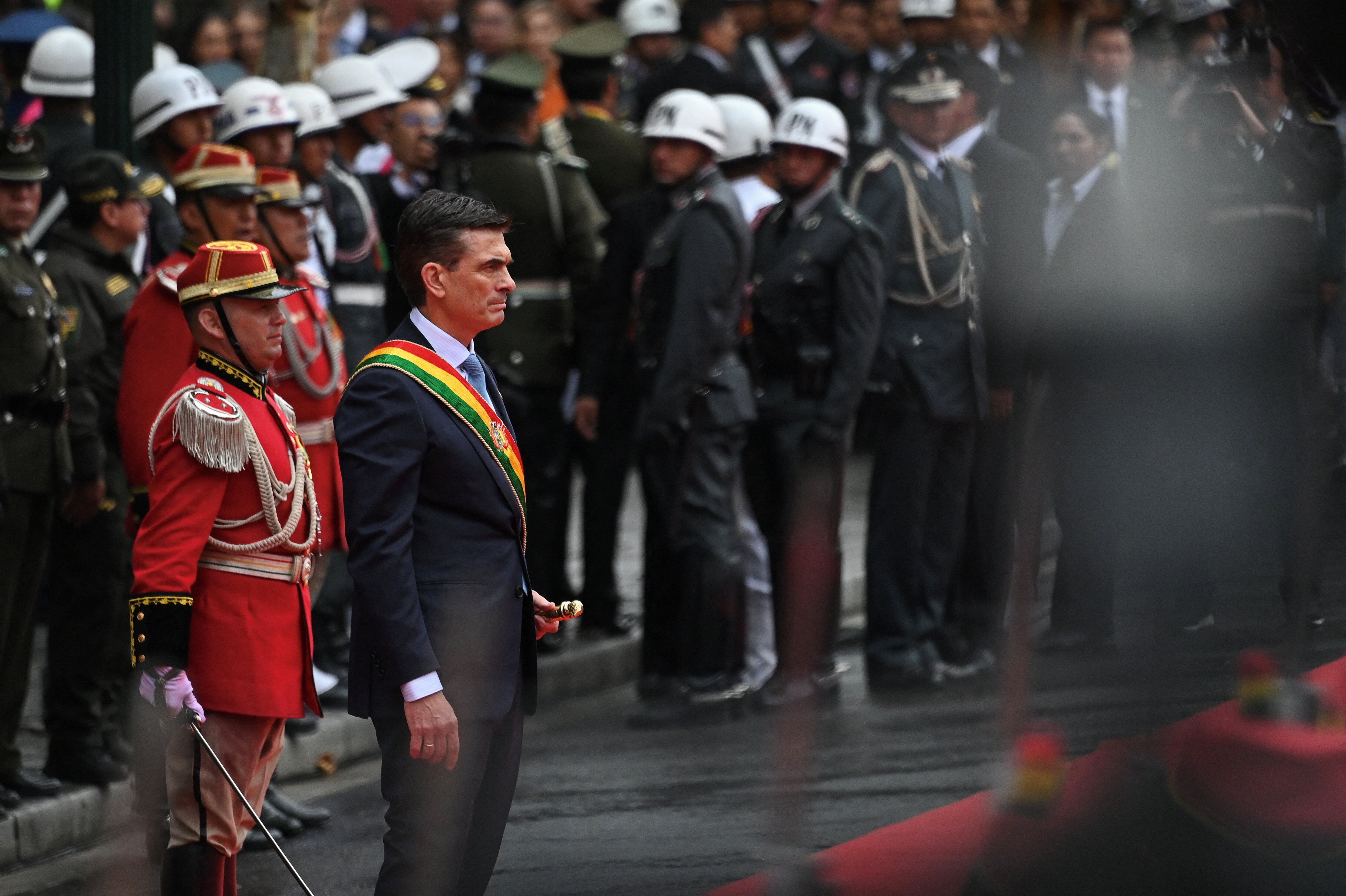 El presidente de Bolivia, Rodrigo Paz, tras tomar posesión del cargo en La Paz, Bolivia el 8 de noviembre de 2025 (REUTERS/Claudia Morales)
