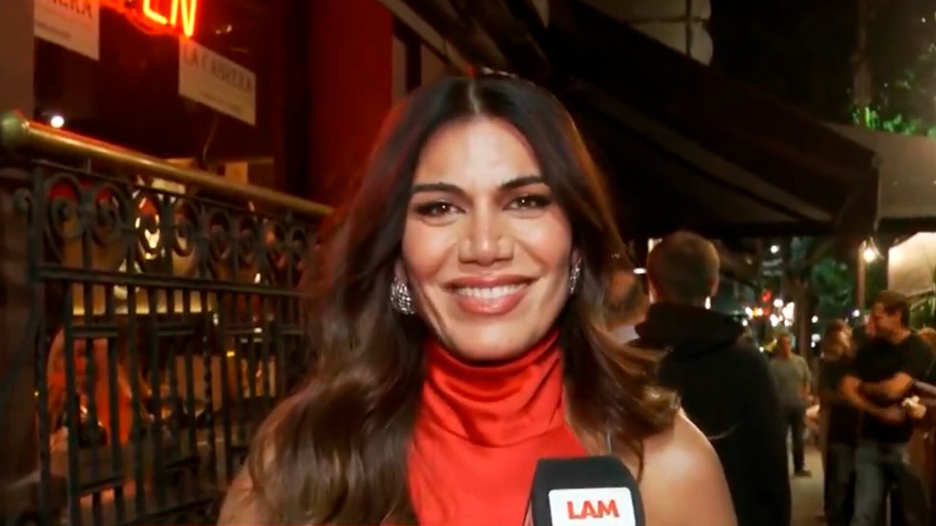 La conductora Florencia de la V repasó en televisión sus 30 años de carrera en el mundo del espectáculo argentino