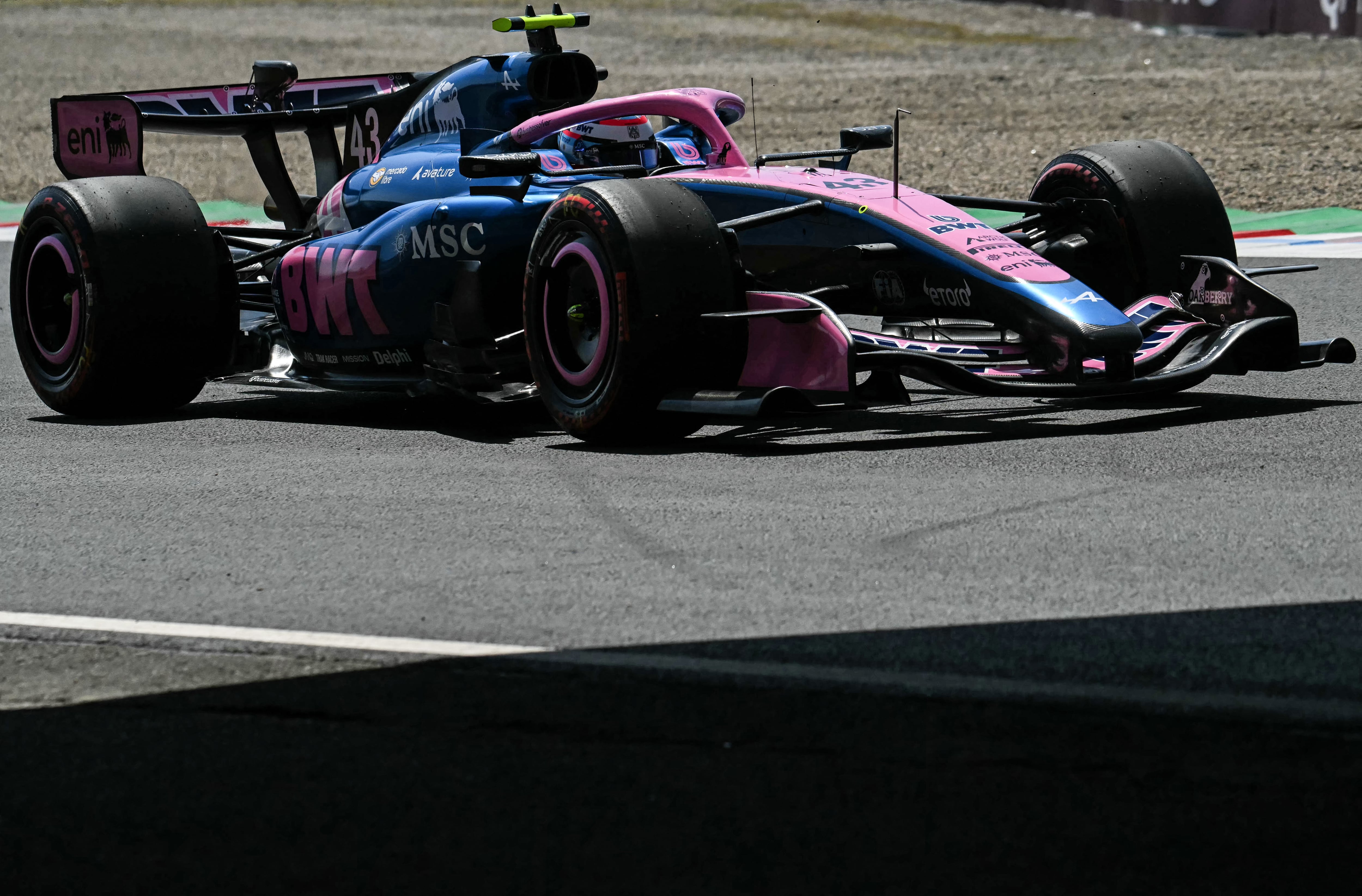 Franco Colapinto buscará mejorar su performance en el circuito de Suzuka (Photo by ANDREW CABALLERO-REYNOLDS / AFP)