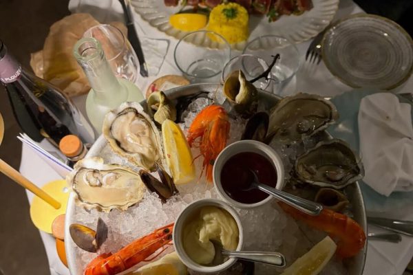 Gastronomía, paisajes y amor: el viaje de Esteban Lamothe y Débora Nishimoto por el sur de Francia