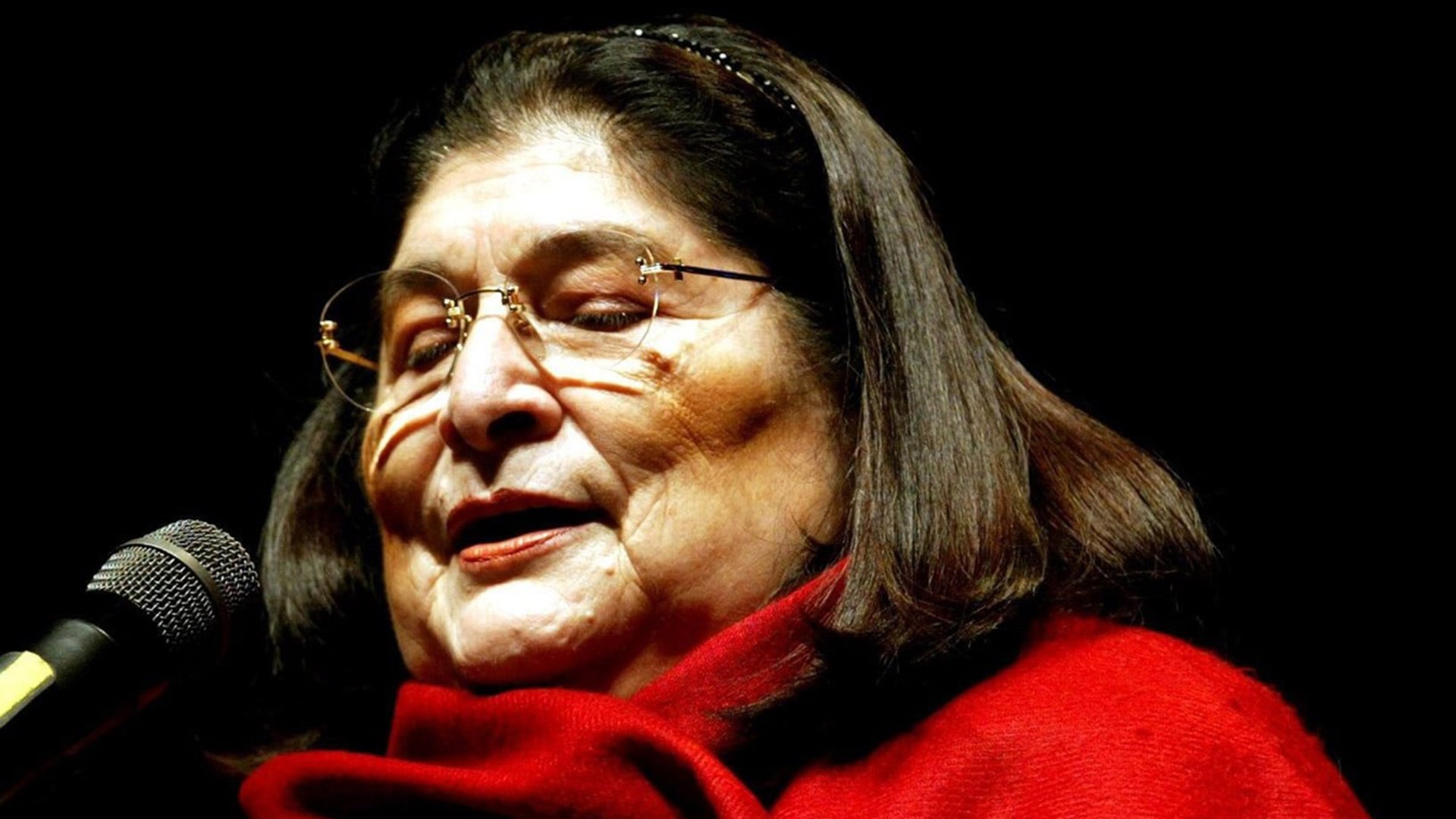 “No es la primera vez que la derecha ataca la figura de mi tía. Estuvo en las listas negras durante la dictadura y exiliada