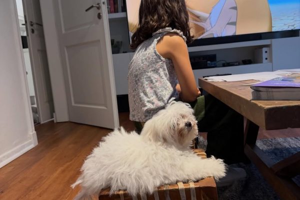 Isabel Macedo celebró las primeras dos semanas de Molly con fotos llenas de amor y diversión