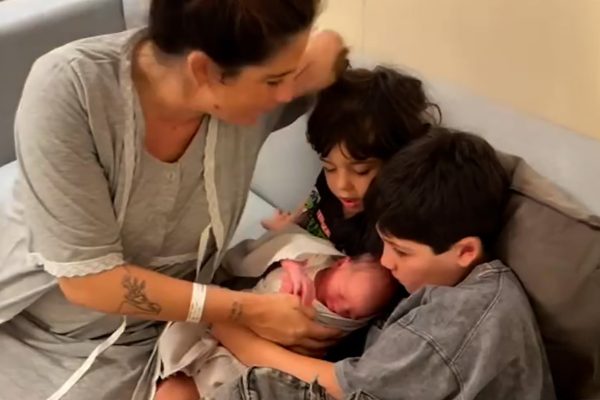 Juana Repetto apuntó contra sus haters y mostró cómo está su cuerpo a dos semanas del parto: “Tengo otras prioridades”