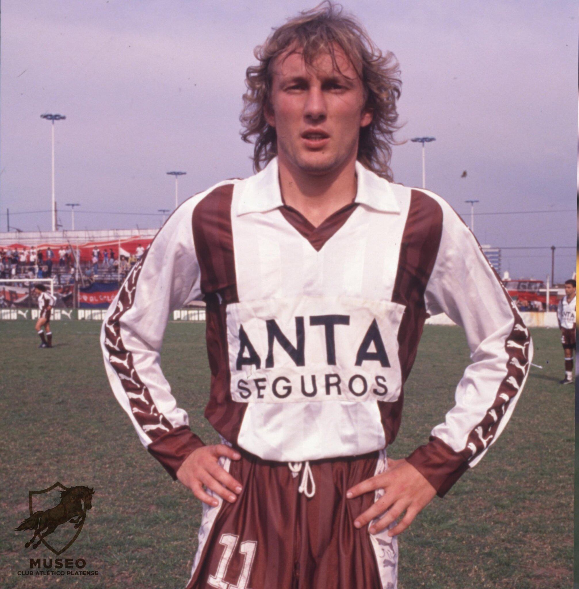 Su melena rubia hizo furor cuando irrumpió en la élite