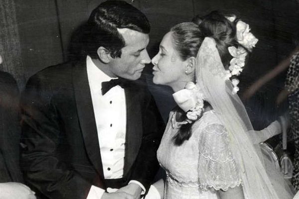 La boda de Palito Ortega y Evangelina Salazar: del día que se conocieron al primer casamiento televisado de Argentina