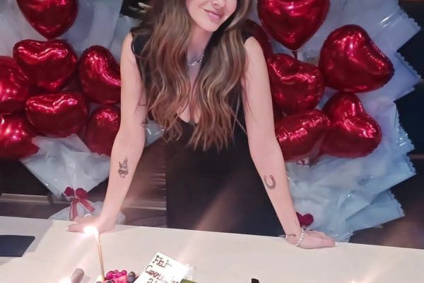 La China Suárez celebró sus 34 años en un yate rodeada por su familia: el video íntimo de la fiesta