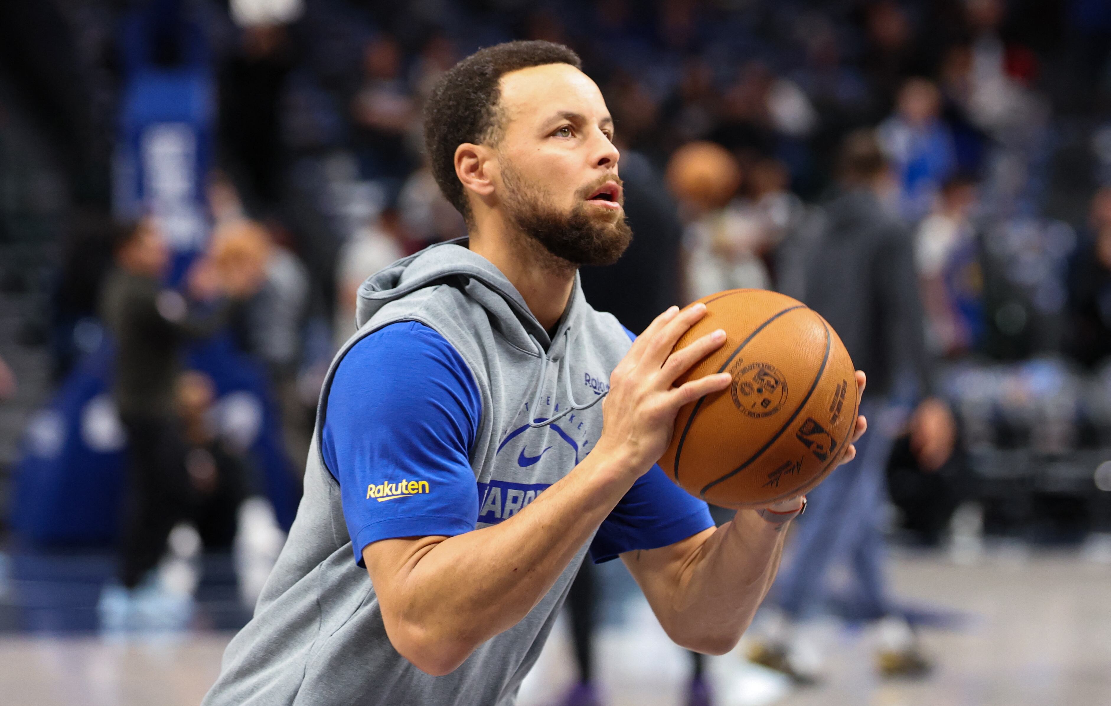 El Jayhawk Athletic Performance Laboratory investiga cómo la coordinación y la estabilidad corporal determinan la precisión en los lanzamientos de triples universitarios
(Mandatory Credit: Kevin Jairaj-Imagn Images)