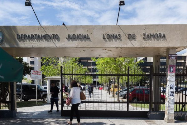 La estafa mortal: le dijeron que tenía un “trabajo malicioso” y les entregó $14 millones para una limpieza espiritual