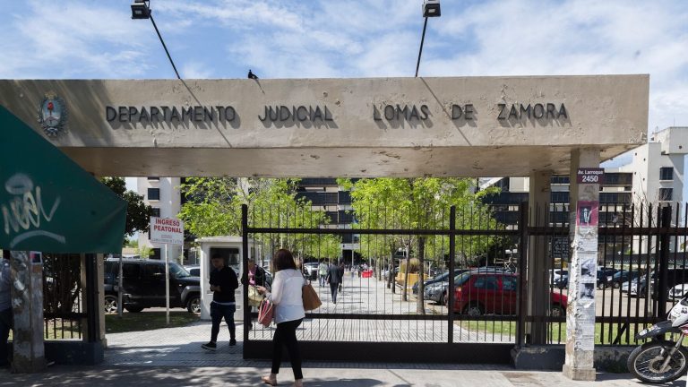 La estafa mortal: le dijeron que tenía un “trabajo malicioso” y les entregó $14 millones para una limpieza espiritual