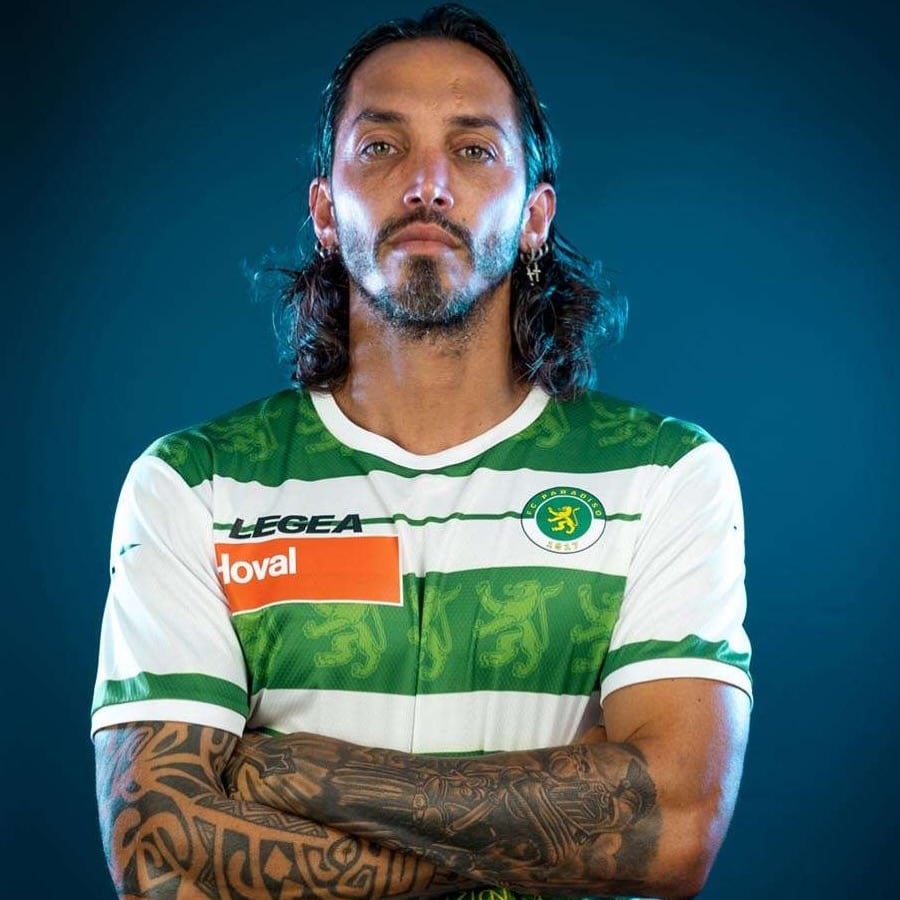 El Galgo Schelotto, además de convertirse en vicepresidente, es el capitán del FC Paradiso (@fcparadiso_official)