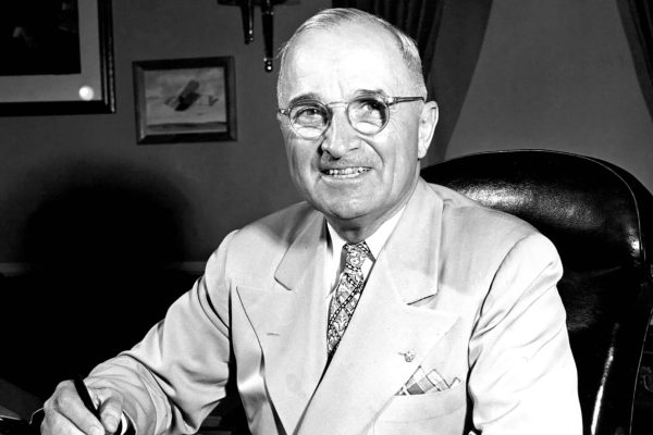 La historia nunca contada de cómo Japón, EE.UU. y la Unión Soviética ayudaron a Mao a ganar