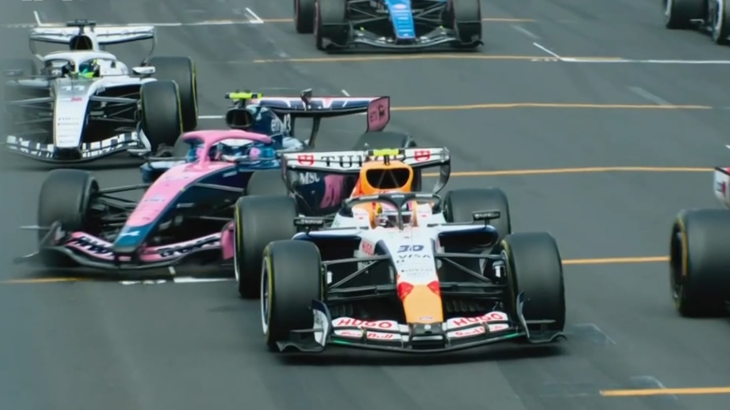 El instante en el que Colapinto evita chocar con el auto de Lawson en la largada de Australia