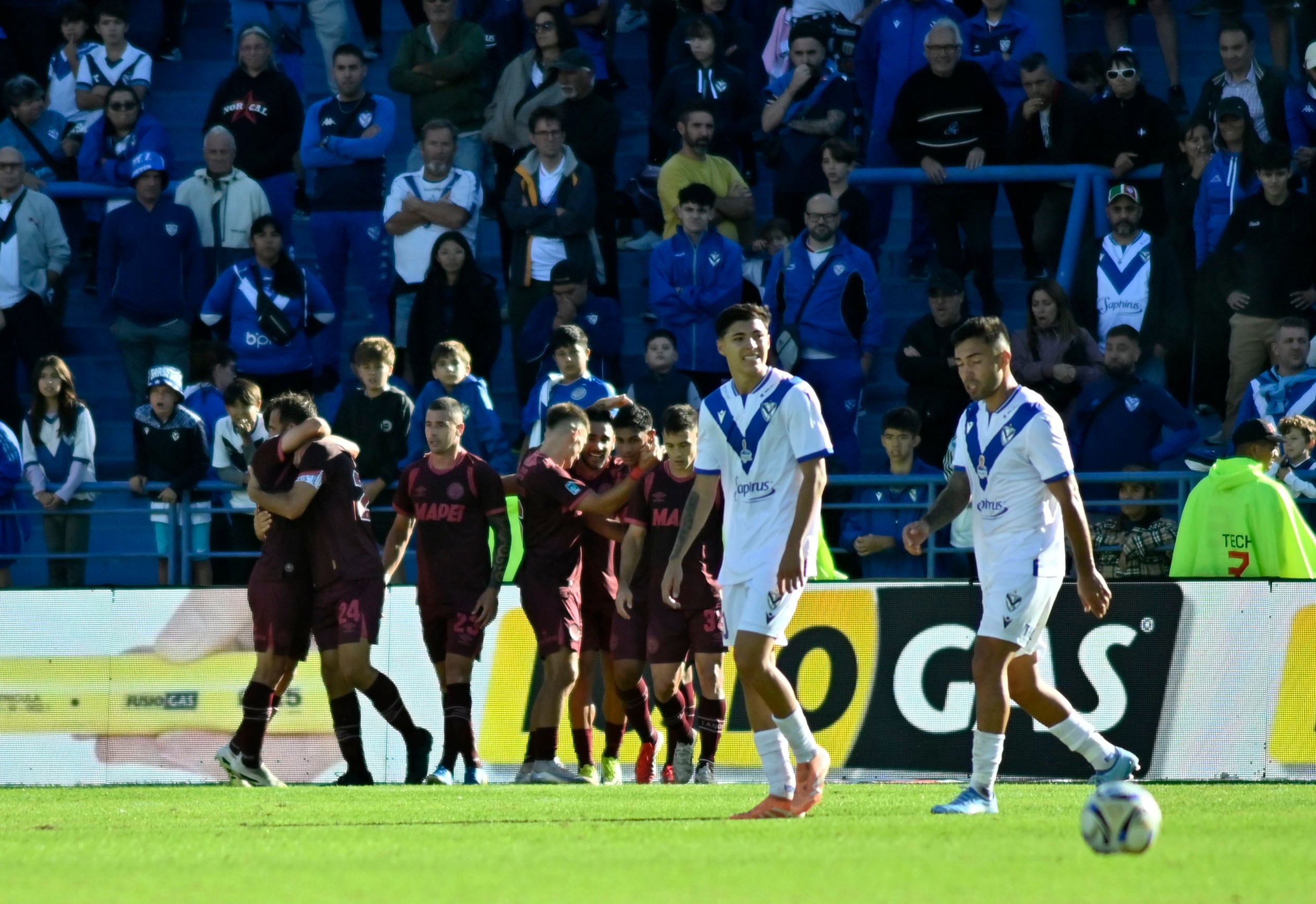 Carlos Izquierdoz le dio la victoria al Granate (Crédito: Fotobaires)