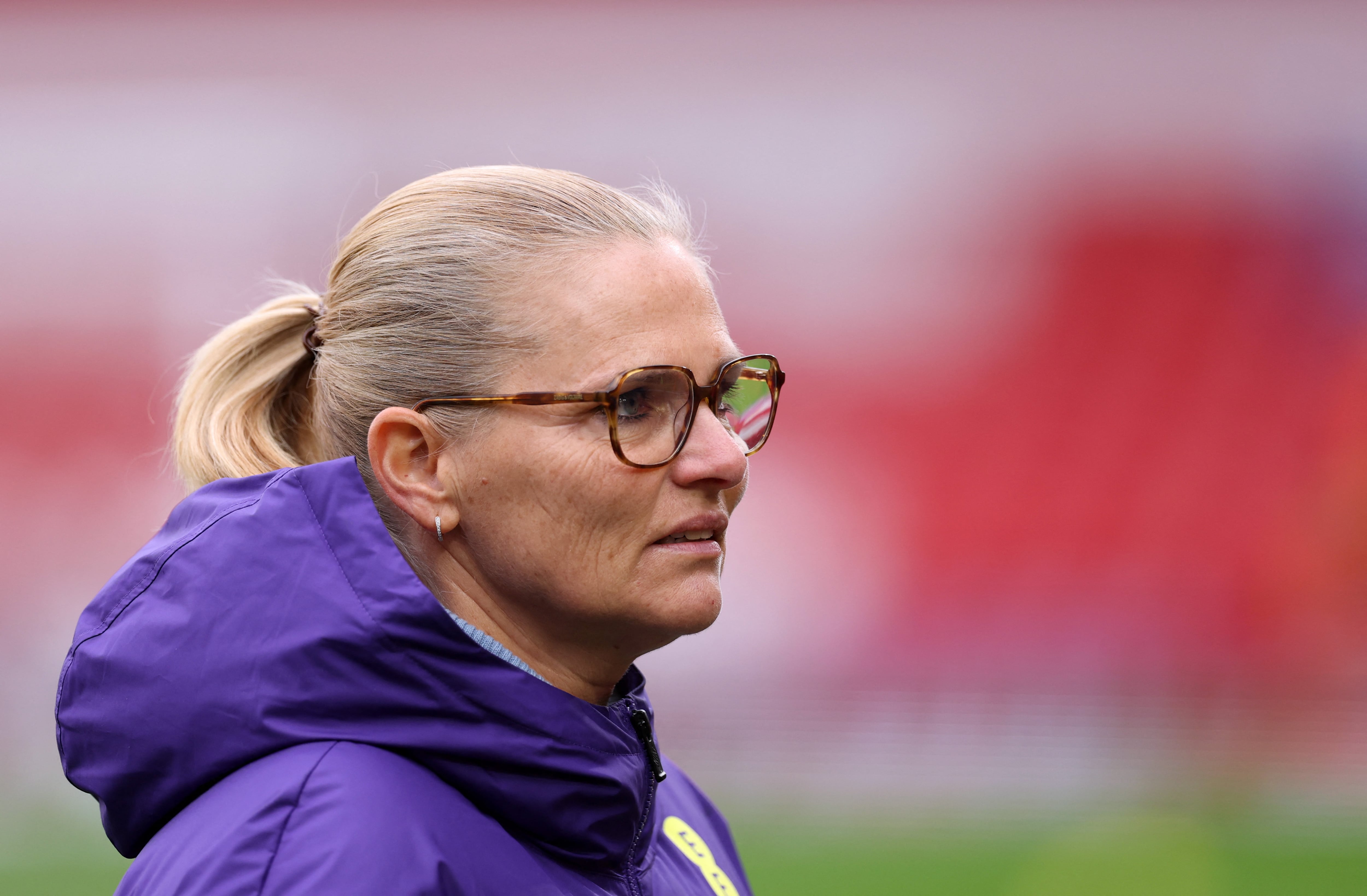 Sarina Wiegman fue galardonada con el premio The Best a la mejor entrenadora de fútbol femenino (Reuters/Andrew Boyers)