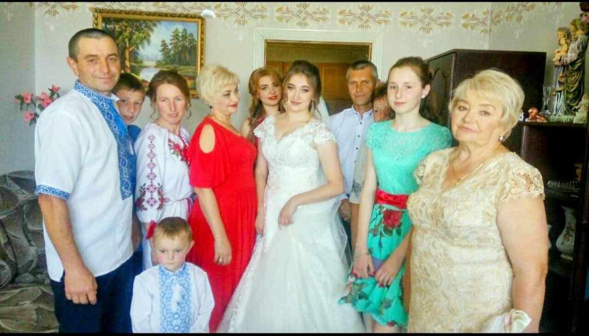 Parte de la familia que Francisco actualmente tiene en Ucrania