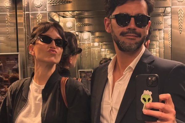 La reacción de Brenda Gandini cuando le preguntaron si abriría la pareja con Gonzalo Heredia