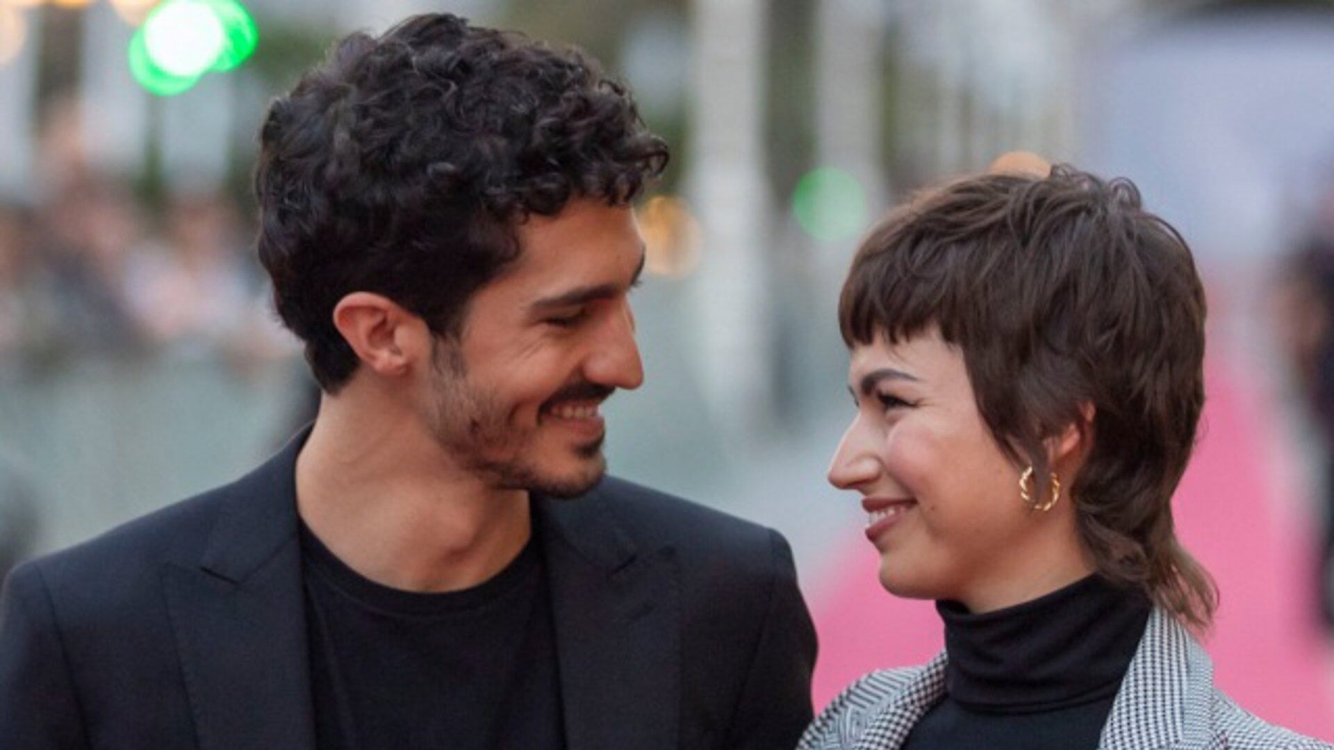 Úrsula Corberó y Chino Darín, por primera vez padres de Dante