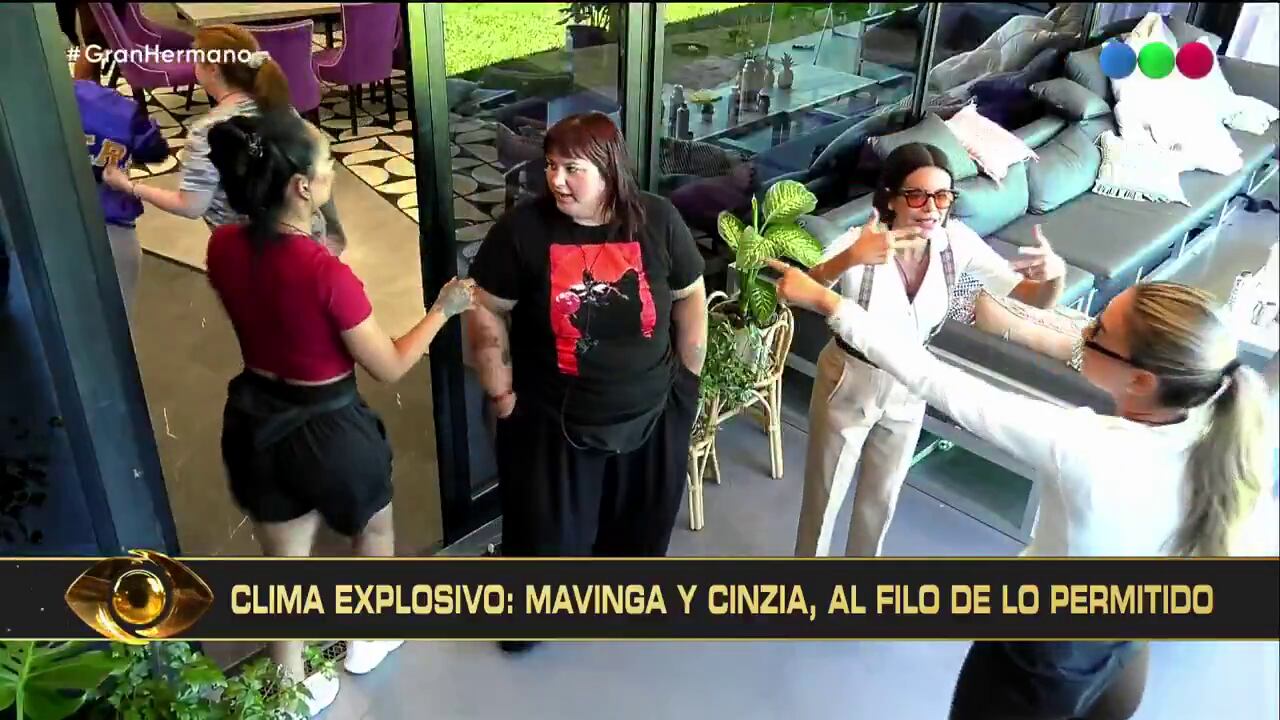 La tremenda pelea de Daniela y Cinzia en Gran Hermano: “Con un cuchillo en la mano”