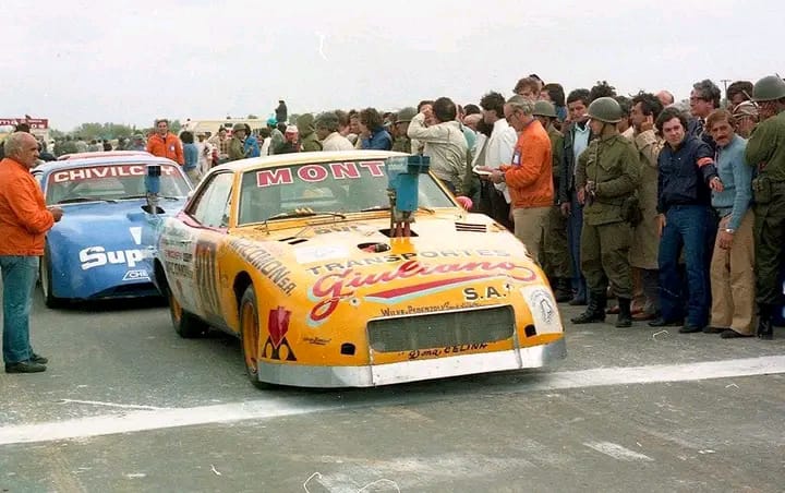 Una largada en la ruta con la custodia de los soldados (Gentileza Alejandro de Brito)