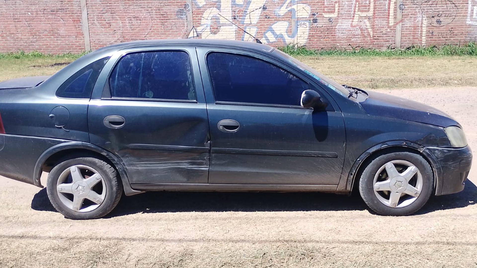 Las deudas del policía acusado de matar al docente que trabajaba de chofer: así quedó el auto tras el asalto