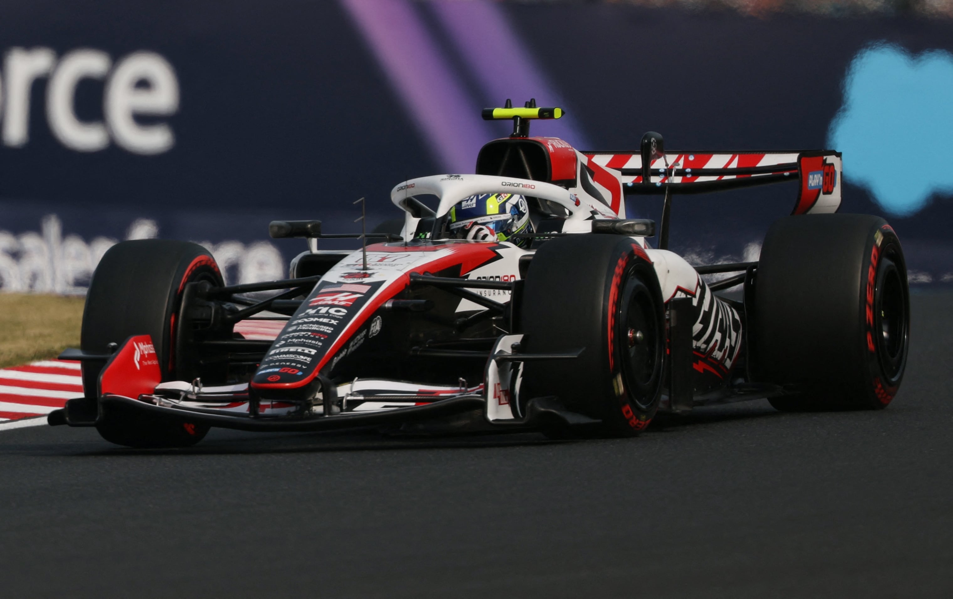 Oliver Bearman protagonizó un fuerte en el Gran Premio de Japón (REUTERS/Issei Kato)