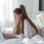 Las redes sociales y los adolescentes, un debate que se expande en el mundo: ¿prohibición total o uso limitado?