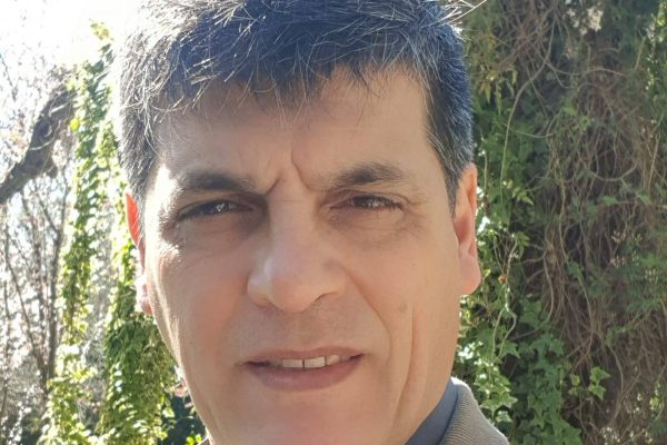 Liberaron al hombre que le pegó con un fierro a un conductor luego de una discusión de tránsito en Castelar