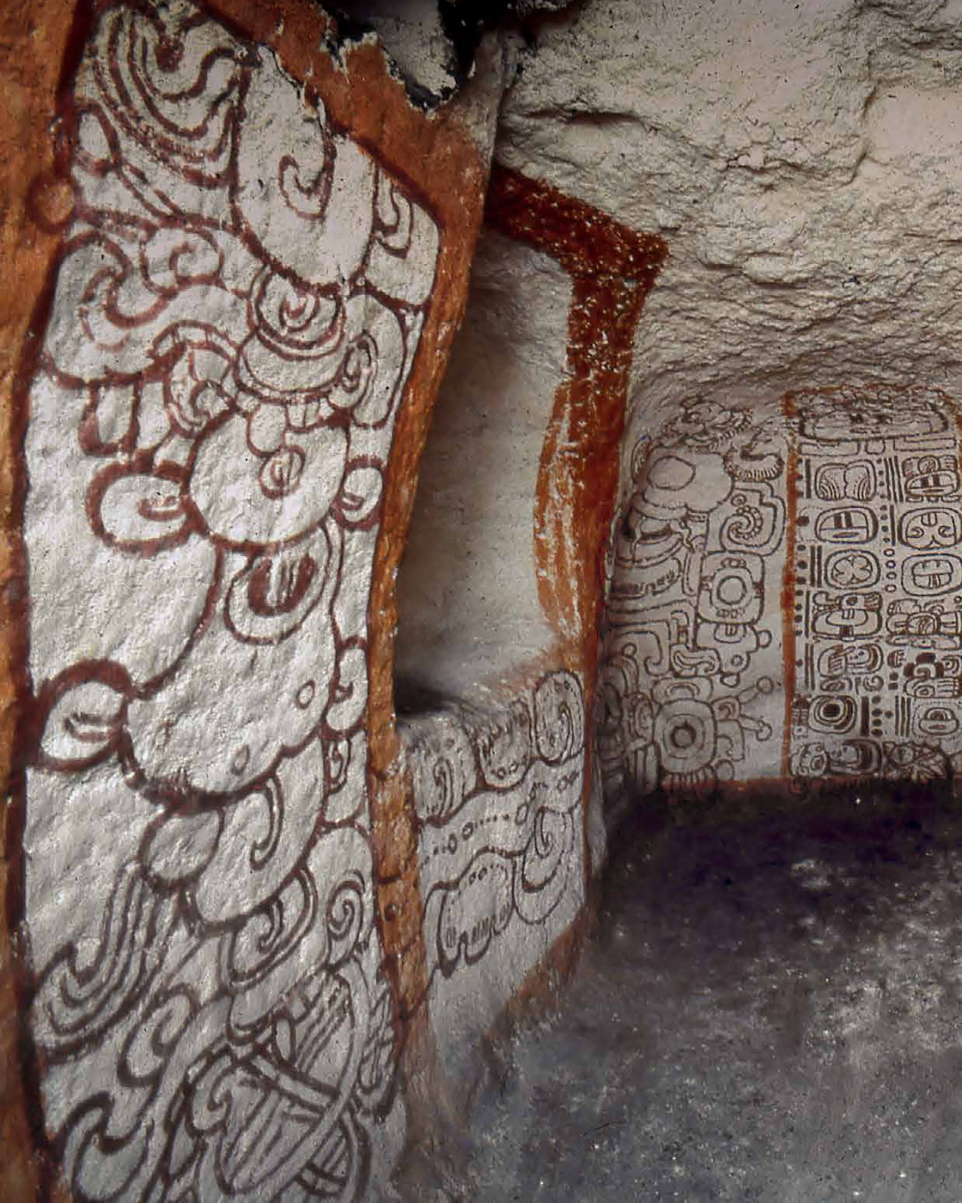 El trabajo de Diego de Landa y Ernst Förstemann fue fundamental para avanzar en el desciframiento de los glifos y el calendario maya (@arqueomayagt)