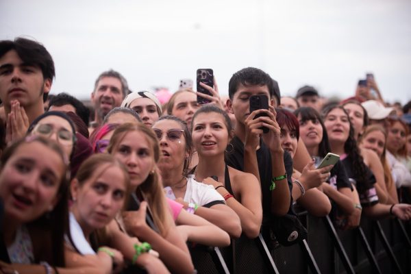Lollapalooza: la potencia de Massacre y el romanticismo de Yami Safdie animan la tarde en el último día del festival