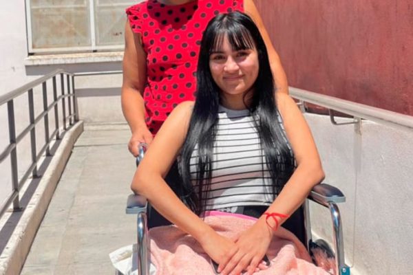 Los detuvieron por dejar parapléjica a una joven y los acusan de presuntamente hacer videollamadas desde la cárcel