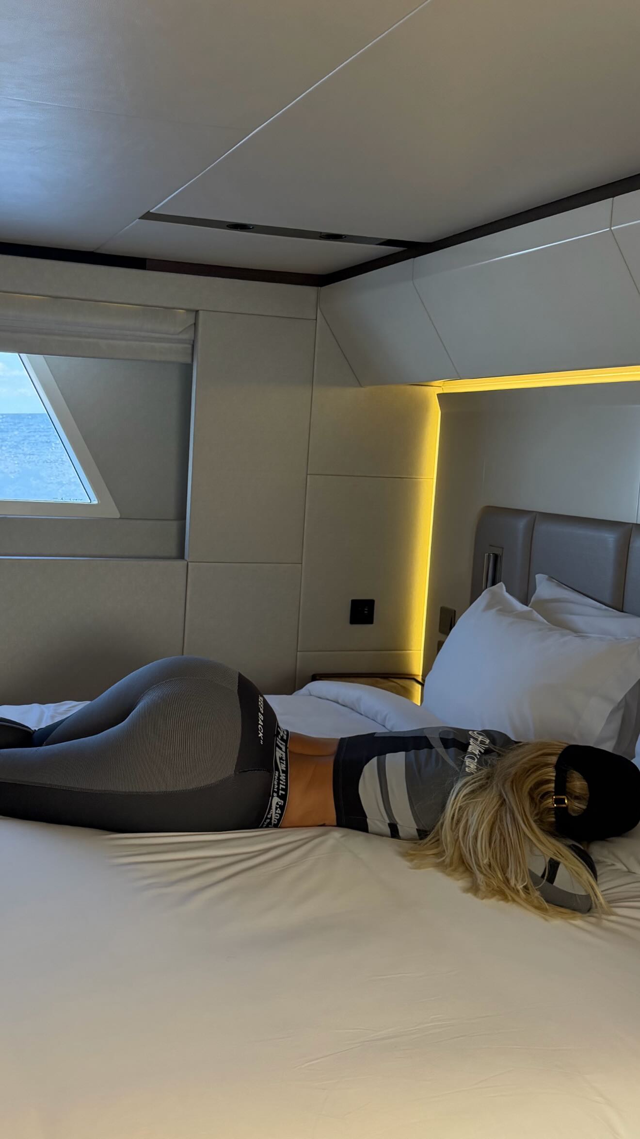 Los días de Wanda Nara y Martín Migueles en las Islas Maldivas: yate de lujo, paseo con delfines y amor bajo el sol