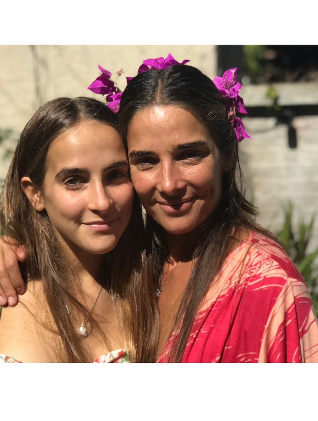 Disfrutando de una actividad recreativa junto a su mamá