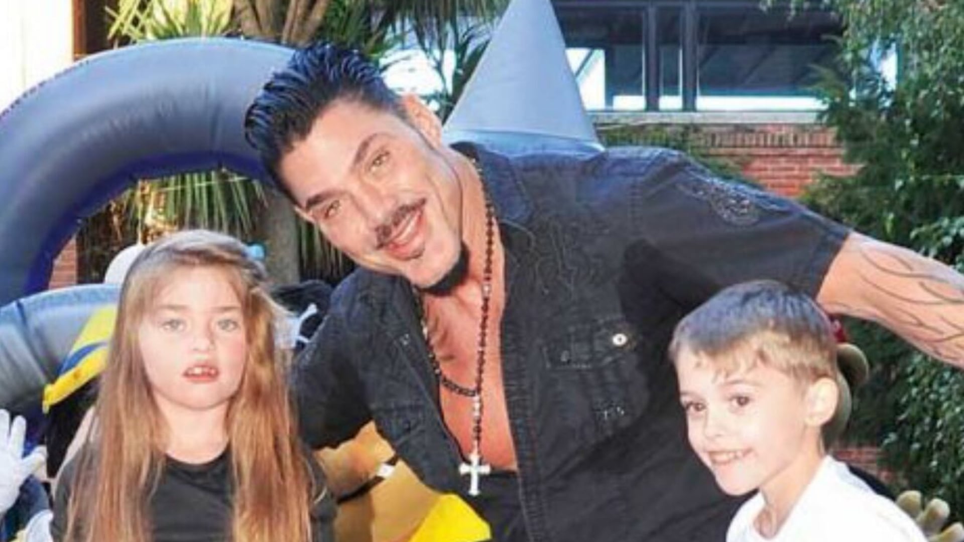  “No entendía mi realidad con mi papá”, confesó, sincera, Marta al recordar cómo era la vida cuando Ricardo estaba con ella y su hermano, Felipe (Instagram)