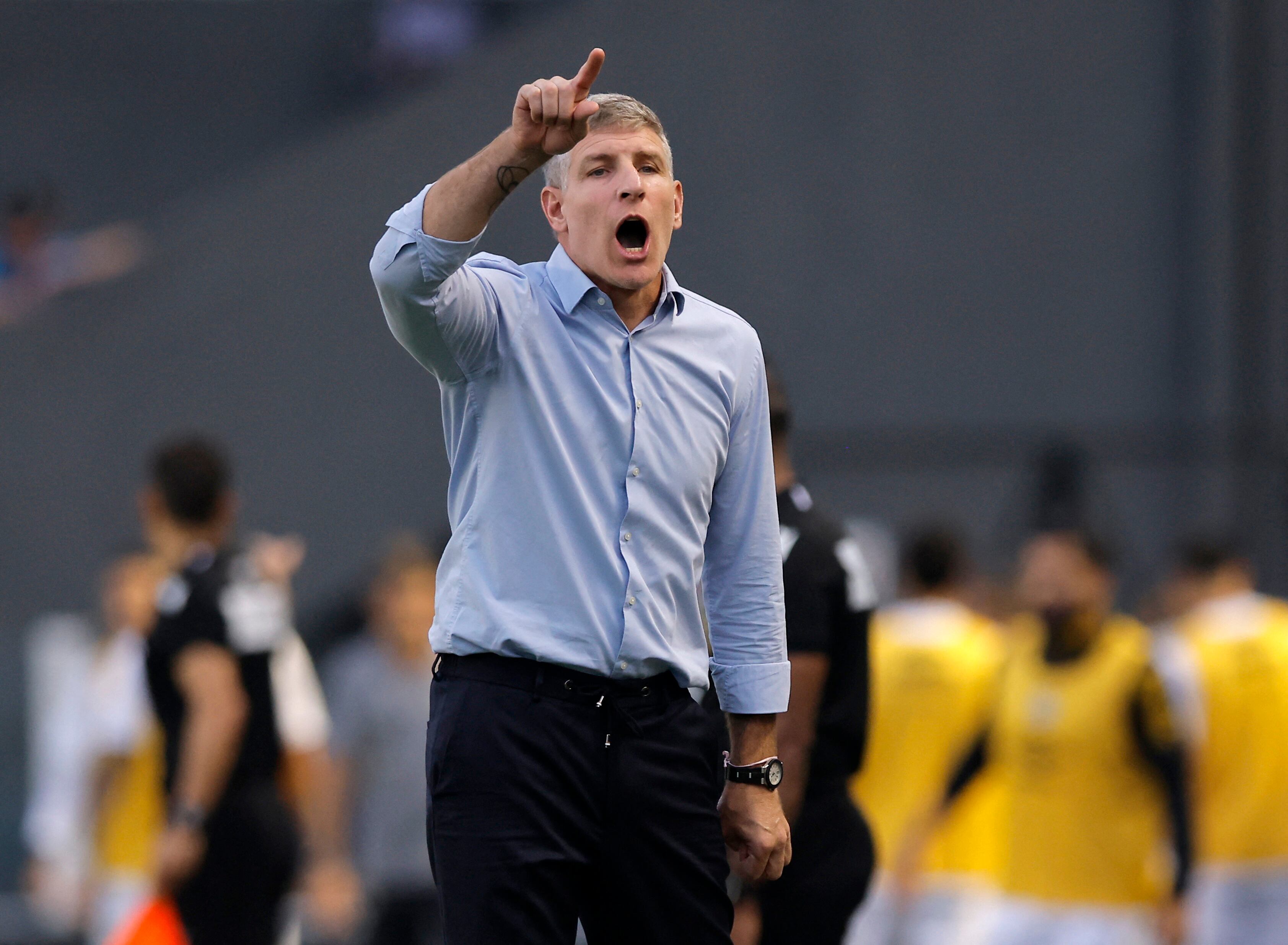 Palermo viene de dirigir al Fortaleza de Brasil (REUTERS/Marcelo Machado De Melo)