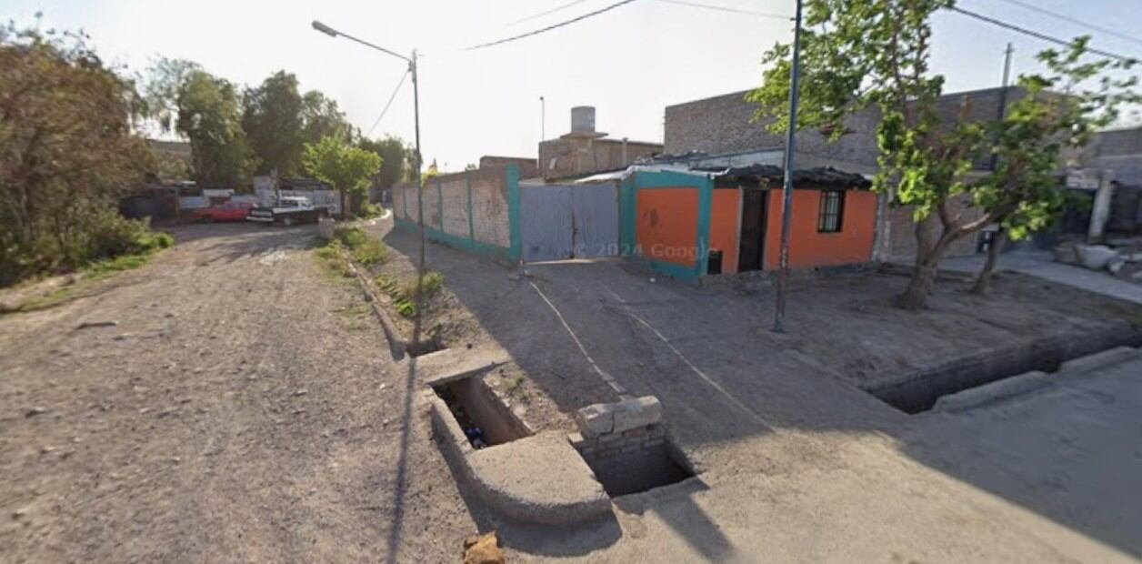 Mendoza: una nena abrió la puerta de su casa y fue atacada a tiros