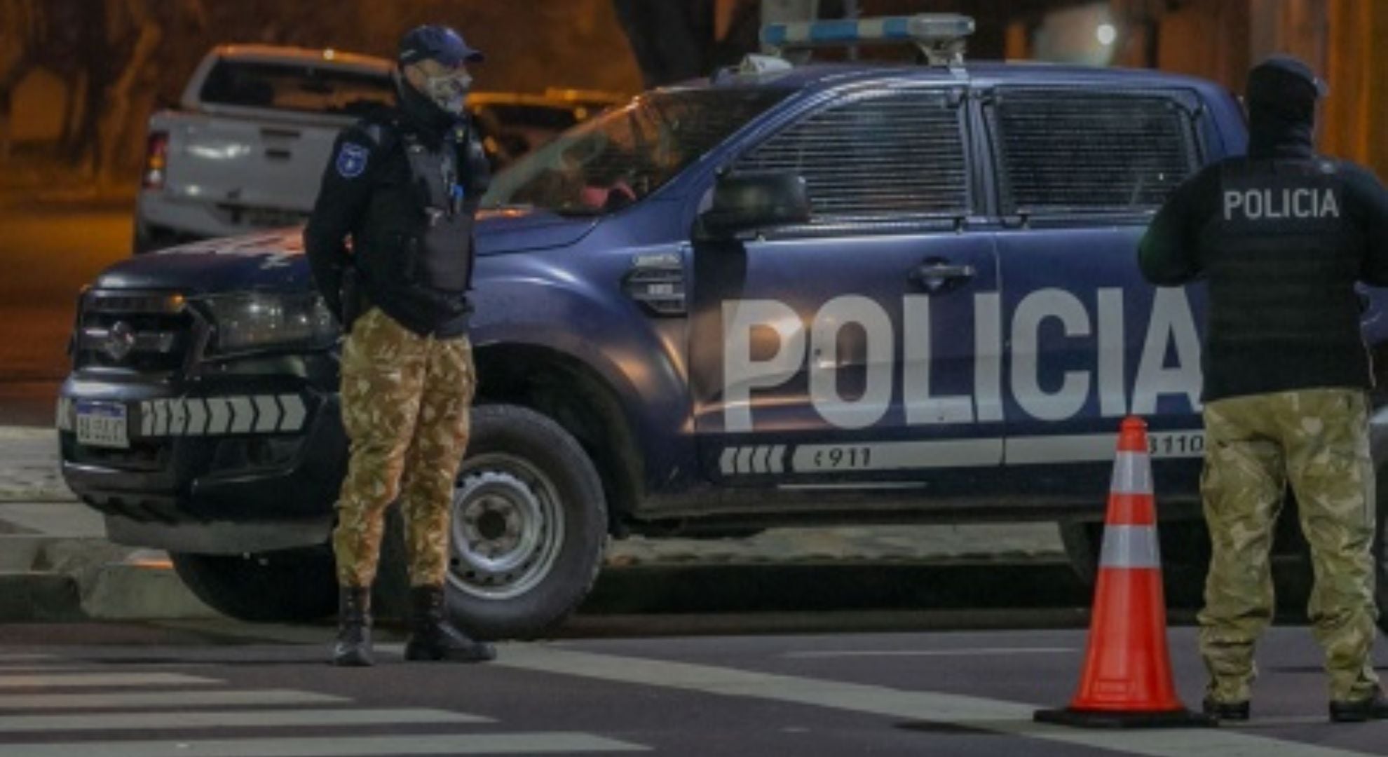 Una nena de 11 años fue atacada a balazos al abrir la puerta de su casa y buscar al agresor