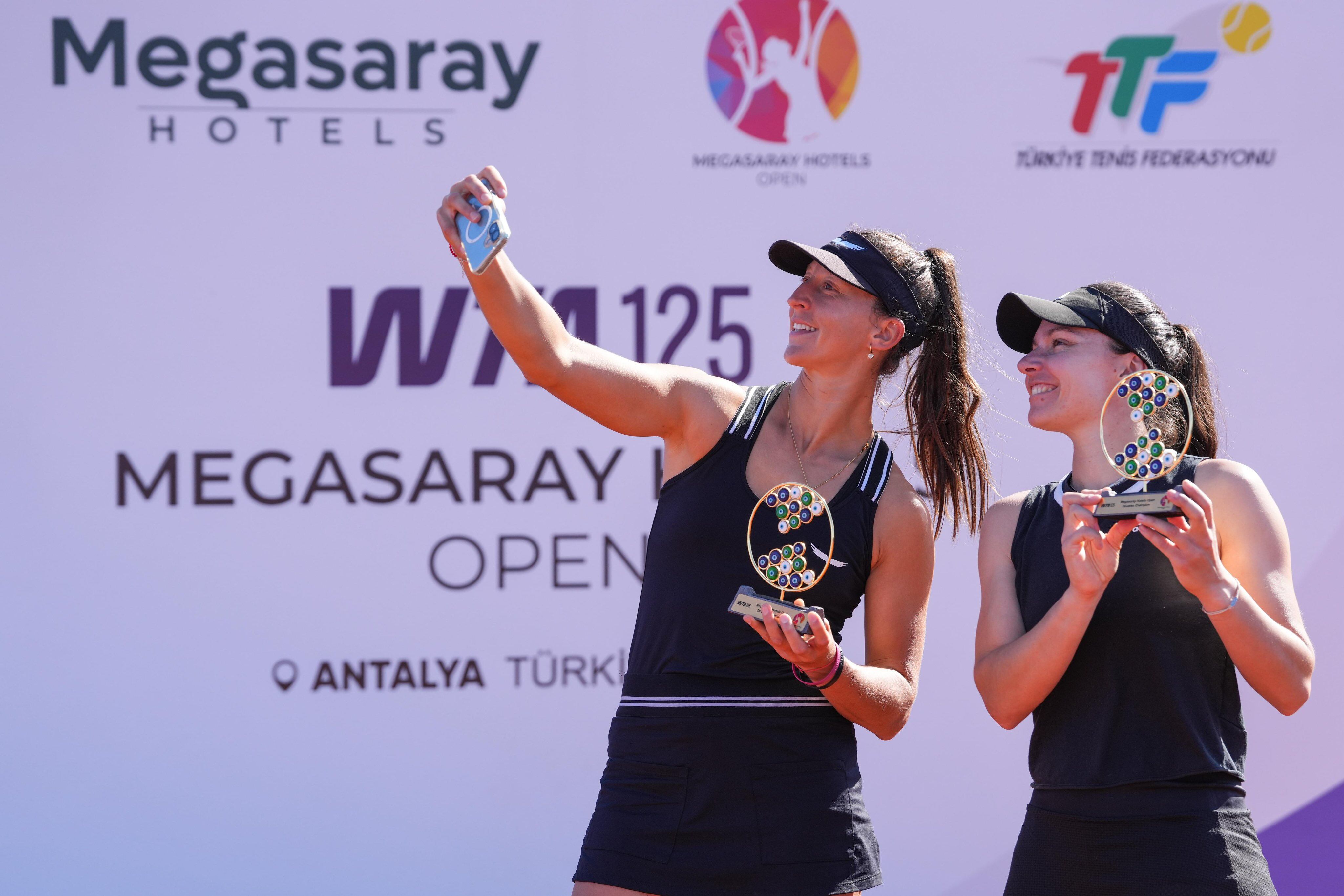 Nicole Fossa Huergo saca la selfie tras consagrarse en Turquía el último fin de semana