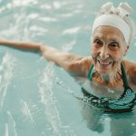 No es caminar: el ejercicio más eficiente para mejorar la circulación y fortalecer la salud cardiovascular