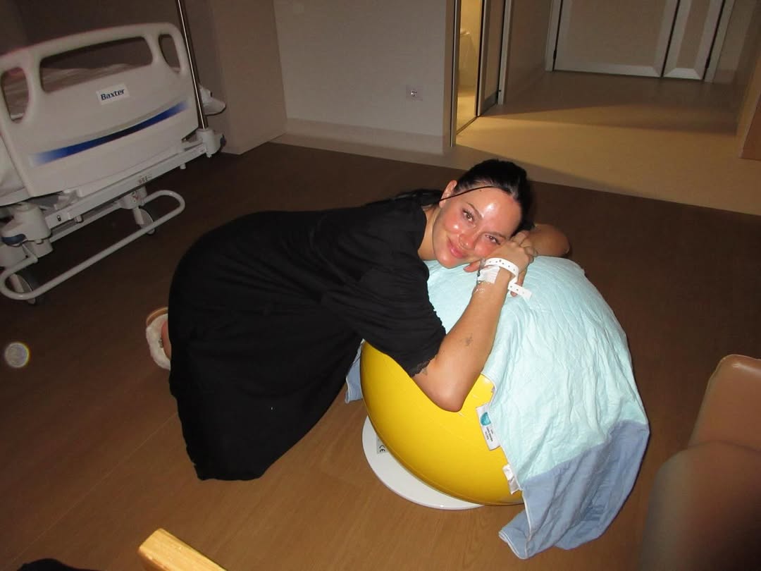 Luego de entrar en trabajo de parto en la cancha de Roma, Oriana compartió cómo vivió las horas en el hospital 